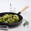 Smaltovaná panvica s drevenou rúčkou - 26cm - rôzne farby