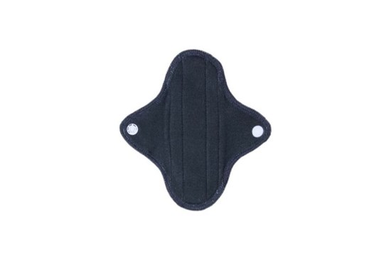 Menštruačná vložka Natasha - slipová čierna